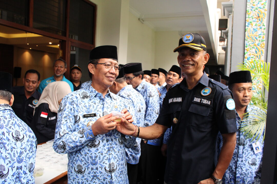 Pemberdayaan masyarakat eselon I II dan III Pemberdayaan masyarakat eselon I II dan III