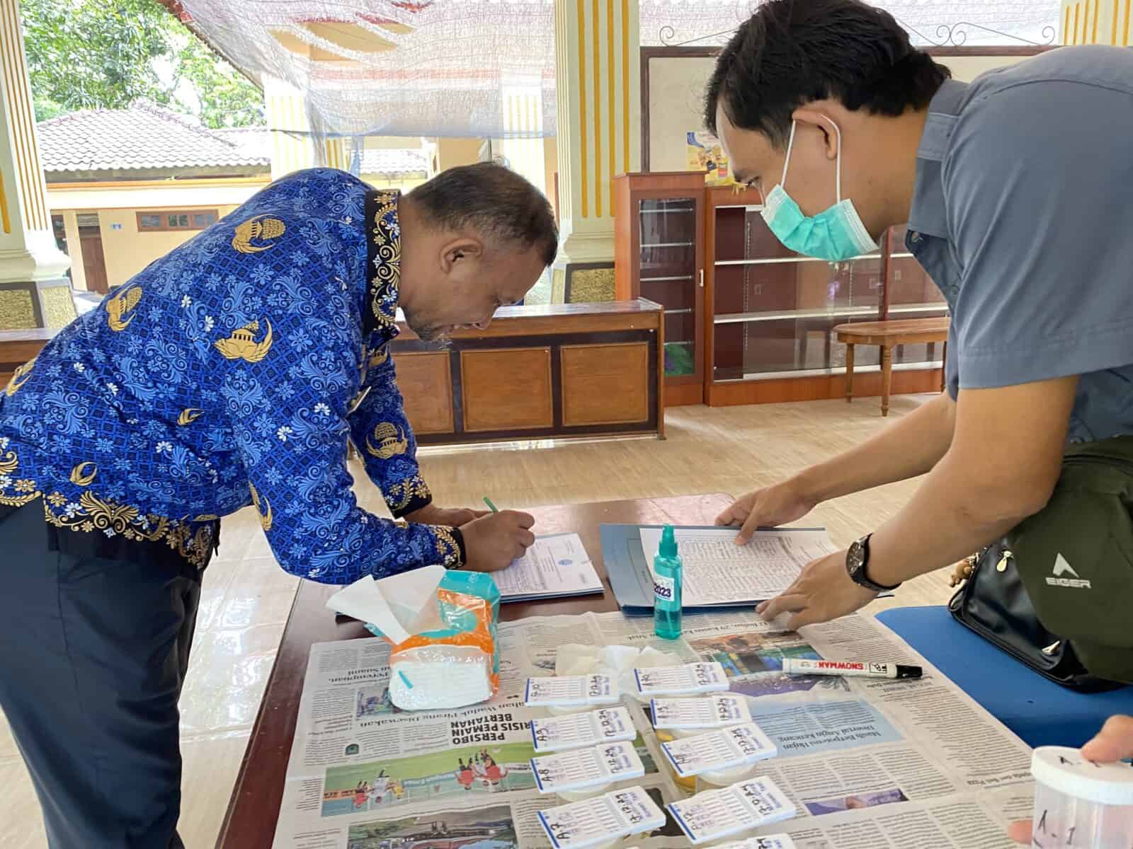 Kecamatan Rengel Mengikuti Kegiatan Deteksi Dini dan Tes Urine yang diadakan Oleh Badan Narkotika Nasional Kabupaten Tuban Kecamatan Rengel Mengikuti Kegiatan Deteksi Dini dan Tes Urine yang diadakan Oleh Badan Narkotika Nasional Kabupaten Tuban