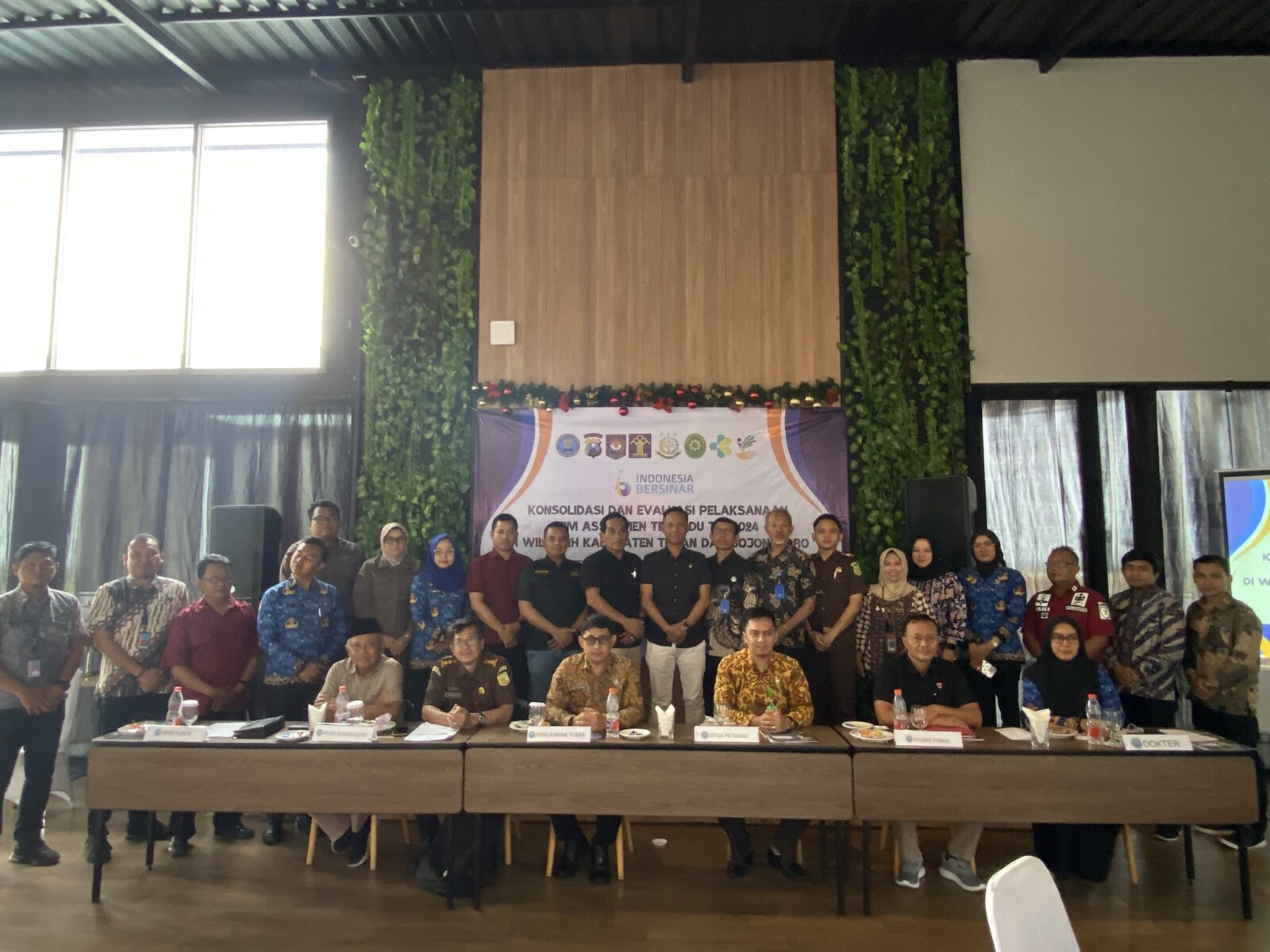 Badan Narkotika Nasional Kabupaten Tuban Menggelar Konsolidasi dan Evaluasi Pelaksanaan Tim Asesmen Terpadu TA. 2024 di Wilayah Kab. Tuban dan Kab. Bojonegoro Badan Narkotika Nasional Kabupaten Tuban Menggelar Konsolidasi dan Evaluasi Pelaksanaan Tim Asesmen Terpadu TA. 2024 di Wilayah Kab. Tuban dan Kab. Bojonegoro